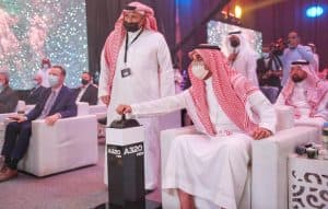 أكاديمية الأمير سلطان لعلوم الطيران تدشن الجهاز التشبيهي لطائرة إيرباص 320