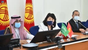 إنفاذاً لتوجيهات خادم الحرمين.. وصول مساعدات طبية لمكافحة كورونا إلى قرغيزيا
