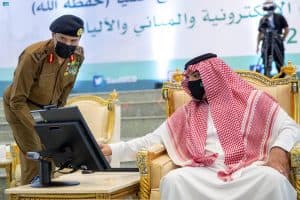 وزير الداخلية يدشن عددًا من الخدمات الإلكترونية والمباني والآليات التابعة للدفاع المدني