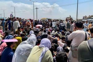 مقتل سبعة مدنيين أفغان في فوضى مطار كابول