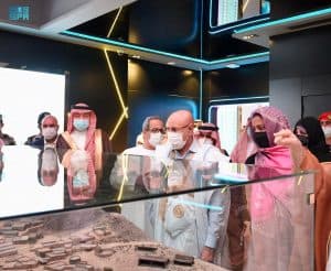 الرئيس الموريتاني يزور المتحف الدولي للسيرة النبوية بالمدينة المنورة