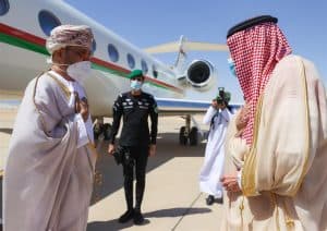 نائب وزير الخارجية يستقبل وزير الخارجية العُماني