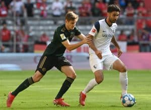 البايرن يسحق بوخوم وليفاندوفسكي يواصل تحطيم الارقام القياسية