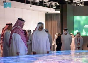 الأمير تركي بن محمد بن فهد يستقبل ولي عهد أبو ظبي في جناح المملكة في “إكسبو دبي”
