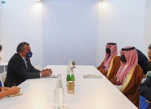وزير الخارجية يلتقي مدير عام منظمة الصحة العالمية
