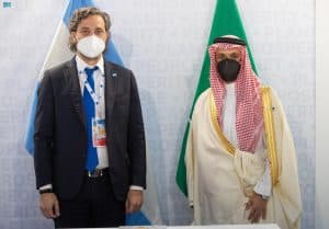 وزير الخارجية يلتقي نظيره الأرجنتيني على هامش قمة G20