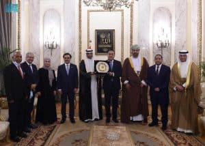 رئيس الوزراء المصري يلتقي بأعضاء المجلس التنفيذي للمنظمة العربية للتنمية الإدارية