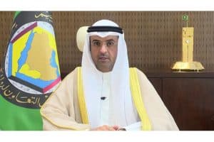 الحجرف يؤكد الموقف الثابت لمجلس التعاون بدعم الشرعية لإنهاء الأزمة اليمنية
