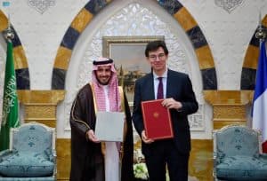 المملكة تُوقِّع اتفاقية تعاون مع فرنسا في مجال الاستخدام السلمي للفضاء الخارجي