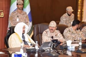 وزير الشؤون الإسلامية يلتقي بقائد المنطقة الجنوبية ويلقي كلمة لقوات التحالف العربي