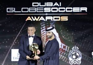 مبابى يحصد جائزة “جلوب سوكر” لأفضل لاعب فى العالم 2021