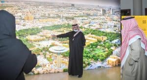 أمير منطقة عسير يفتتح معرض “ميثاق الملك سلمان العمراني” في أبها