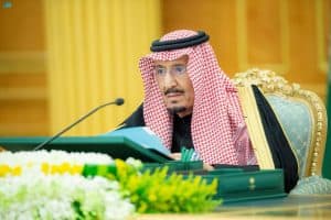 خادم الحرمين الشريفين يرأس جلسة مجلس الوزراء