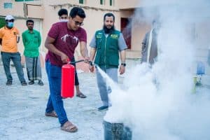 مركز الملك سلمان للإغاثة يختتم المشروع التدريبي للبحث والإنقاذ في مدينة المكلا اليمنية