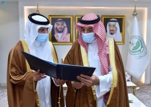 أمير منطقة نجران يتسلم تقرير الخطوط السعودية بنجران وشرورة