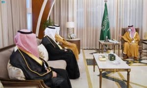 أمير المنطقة الشرقية يستقبل الرئيس التنفيذي لهيئة الغذاء والدواء