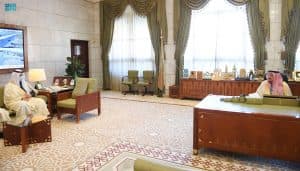 سمو أمير منطقة الرياض يستقبل سمو الأمير فيصل بن عبدالعزيز بن عيّاف