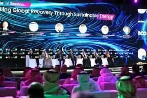 ستة وزراء يناقشون في الرياض تعزيز التعافي العالمي في المؤتمر الدولي لتقنية البترول