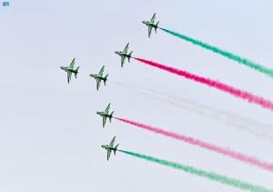 عروض جوية بمعرض الدفاع العالمي