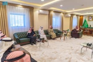 سمو الأمير فيصل بن نواف يستقبل رئيس وأعضاء نادي طبرجل