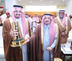 تحت رعاية خادم الحرمين ..أمير منطقة الرياض يتوج الفائزين بكأسي المؤسس
