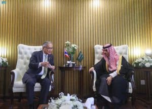 سمو وزير الخارجية يلتقي نظيره التايلندي