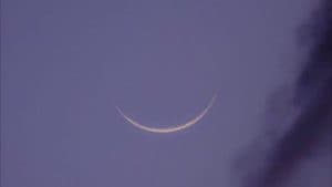 فلكية جدة: هلال رمضان يزيّن السماء.. الليلة