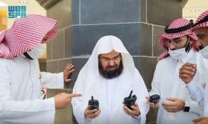 الشيخ السديس يدشن مبادرة “قافلة الشهداء” والأجهزة اللاسلكية الجديدة بالمسجد الحرام