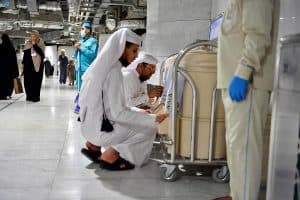 ماء زمزم لما شُرِبَ له.. 5 ملايين لتر سقيا للصائمين