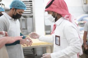 أمانة الباحة تنفذ 4866 جولة رقابية وتغلق 9 منشآت تجارية