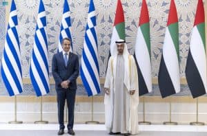 ولي عهد أبوظبي يلتقي برئيس وزراء اليونان