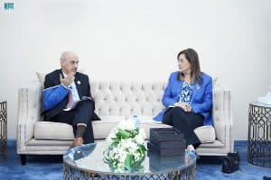 رئيسُ البنكِ الإسلامي للتنمية يلتقي بوزيرةِ التخطيط المصرية