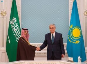رئيس جمهورية كازاخستان يستقبل سمو وزير الخارجية
