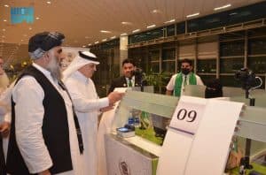 تدشين أولى رحلات ضيوف الرحمن المستفيدين من مبادرة “طريق مكة” في باكستان