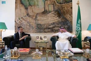 نائب وزير الخارجية يستقبل مساعد الوزير ومدير عام إدارة الشرق الأوسط وإفريقيا بوزارة الخارجية اليابانية