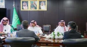 السفيرُ آلُ جابرٍ يلتقي بالسفير الأمريكي لدى اليمن