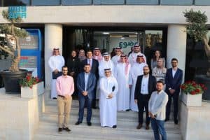 الوفد الإعلامي المُرافق لسمو ولي العهد يزور شركة “موضوع” في العاصمة الأردنية عمّان