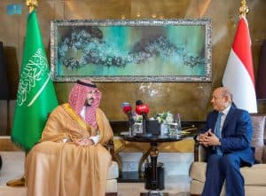 رئيس مجلس القيادة الرئاسي اليمني يستقبل سمو نائب وزير الدفاع