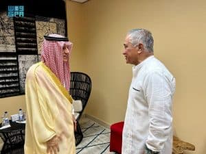 وزير الدولة للشؤون الخارجية يلتقي برئيس وزراء بيليز