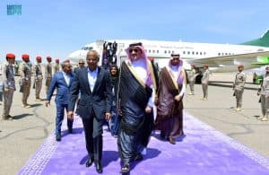 رئيس جمهورية المالديف يصل إلى المدينة المنورة