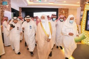 وزير الشؤون الإسلامية يفتتح معرض “واحات” لاستعراض مشاريع الوزارة التقنية والخدمية في موسم الحج