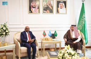 الخريجي يلتقي بوزير خارجية جزر المالديف