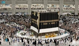 استبدال كسوة الكعبة المشرفة.. اليوم