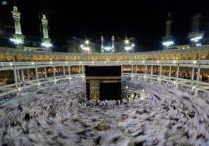 وزارة الحج والعمرة تُشدد على ضرورة تجويد الخدمات للمعتمرين والتزام المؤسسات والشركات بإصدار التصاريح