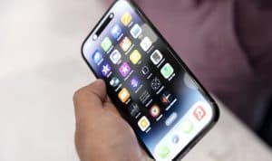 نصائح للحفاظ على بطارية هواتف آيفون
