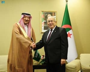 وزير الخارجية الجزائري يستقبل نائب وزير الخارجية