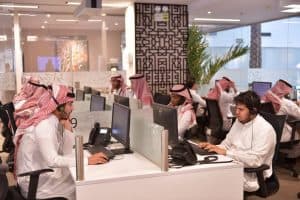“937” يحصد الجائزة الفضية في “تجربة العميل العالمية”