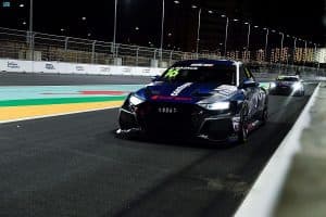 الإسباني أزكونا بطلاً لكأس العالم للسيارات السياحية بكورنيش جدة