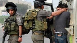 اعتقال عشرات الفلسطينيين بالضفة الغربية وهدم منازلهم وقلع أشجارهم