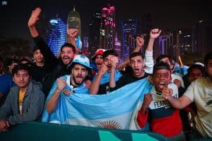 حضور جماهيري كثيف لنهائي المونديال في البيت السعودي بالدوحة